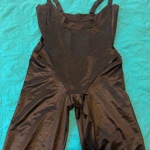 Maidenform shapewear